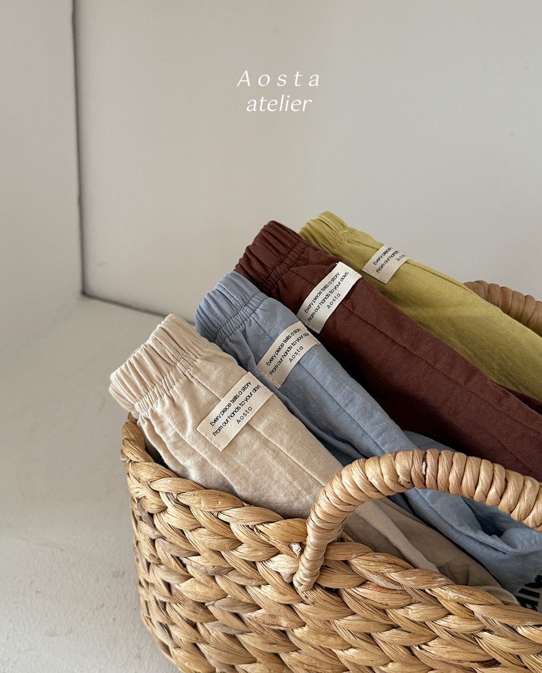 ［Aosta］Chino pants