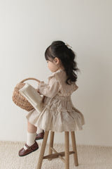 Dobby frill suspender skirt