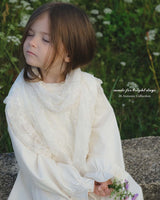 ［anggo］Eyelet lace scarf