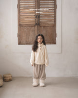 ［anggo］Cream button tops