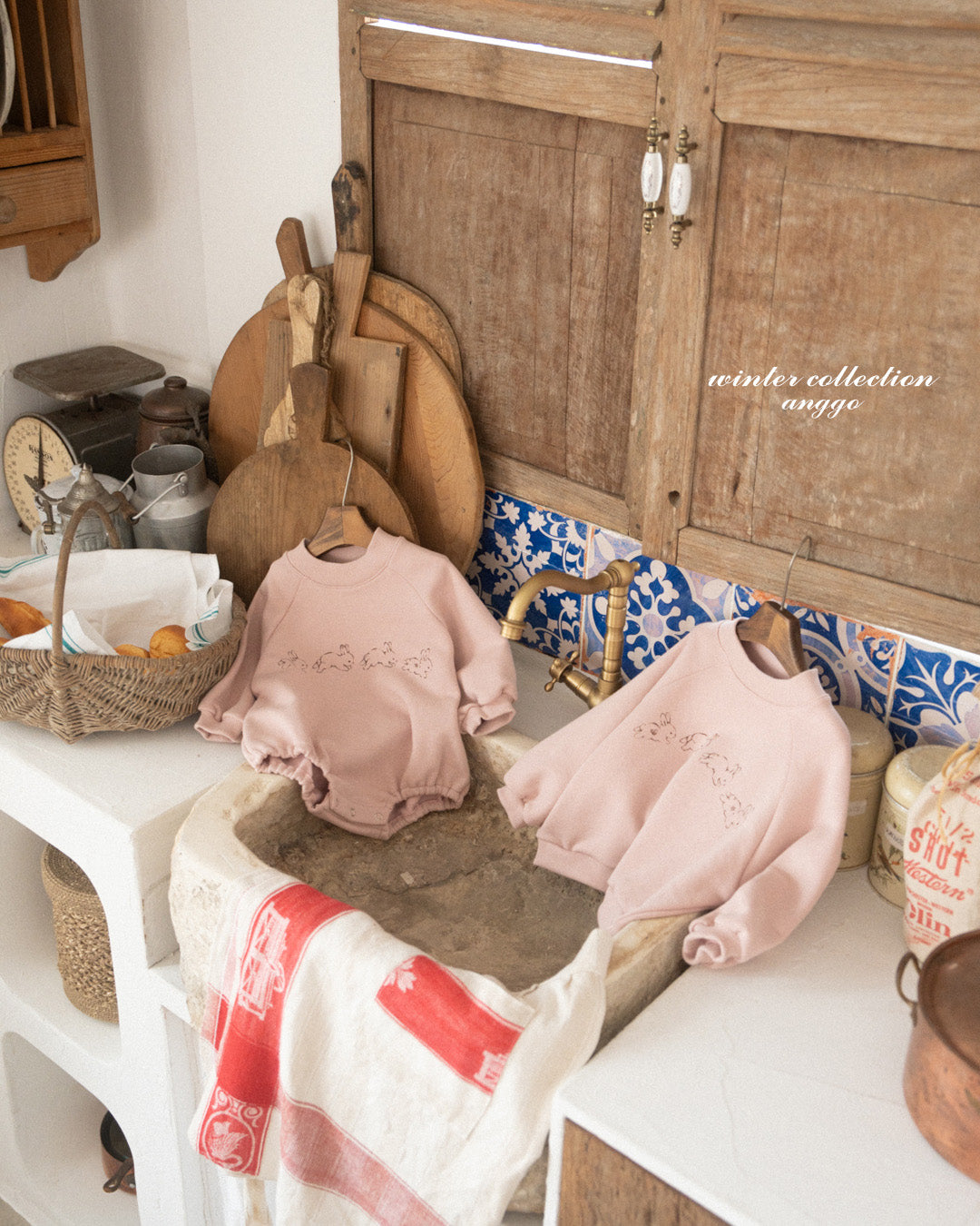 ［anggo］Bunny rompers