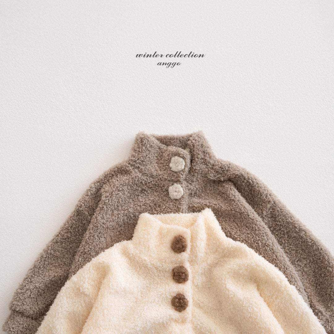 ［anggo］Cream button rompers