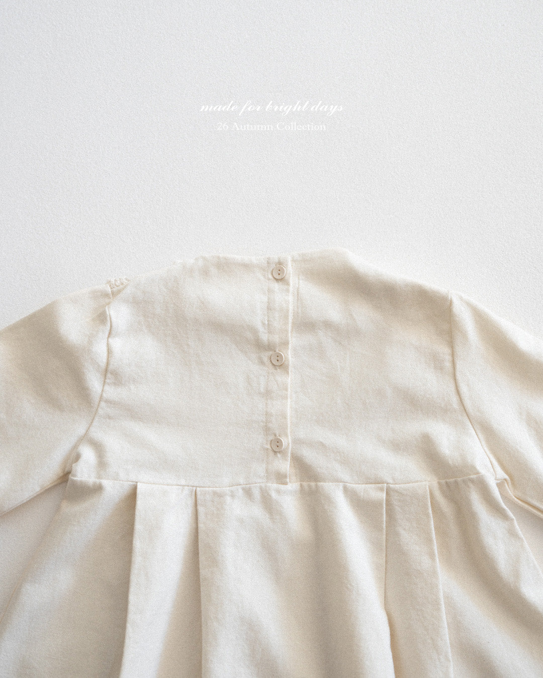 ［anggo］Cream one-piece