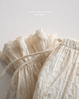 ［anggo］Crepe frill pants