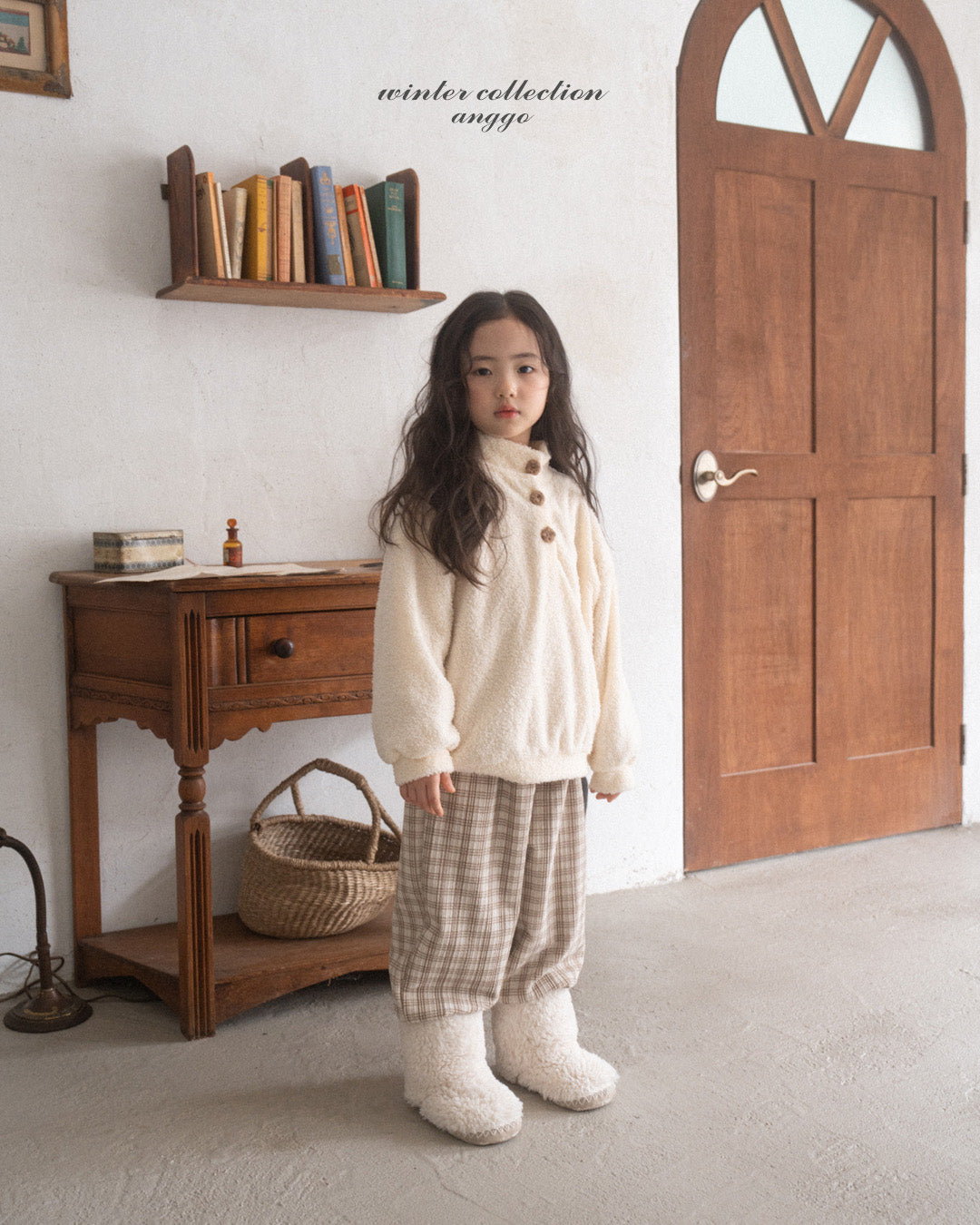 ［anggo］Cream button tops