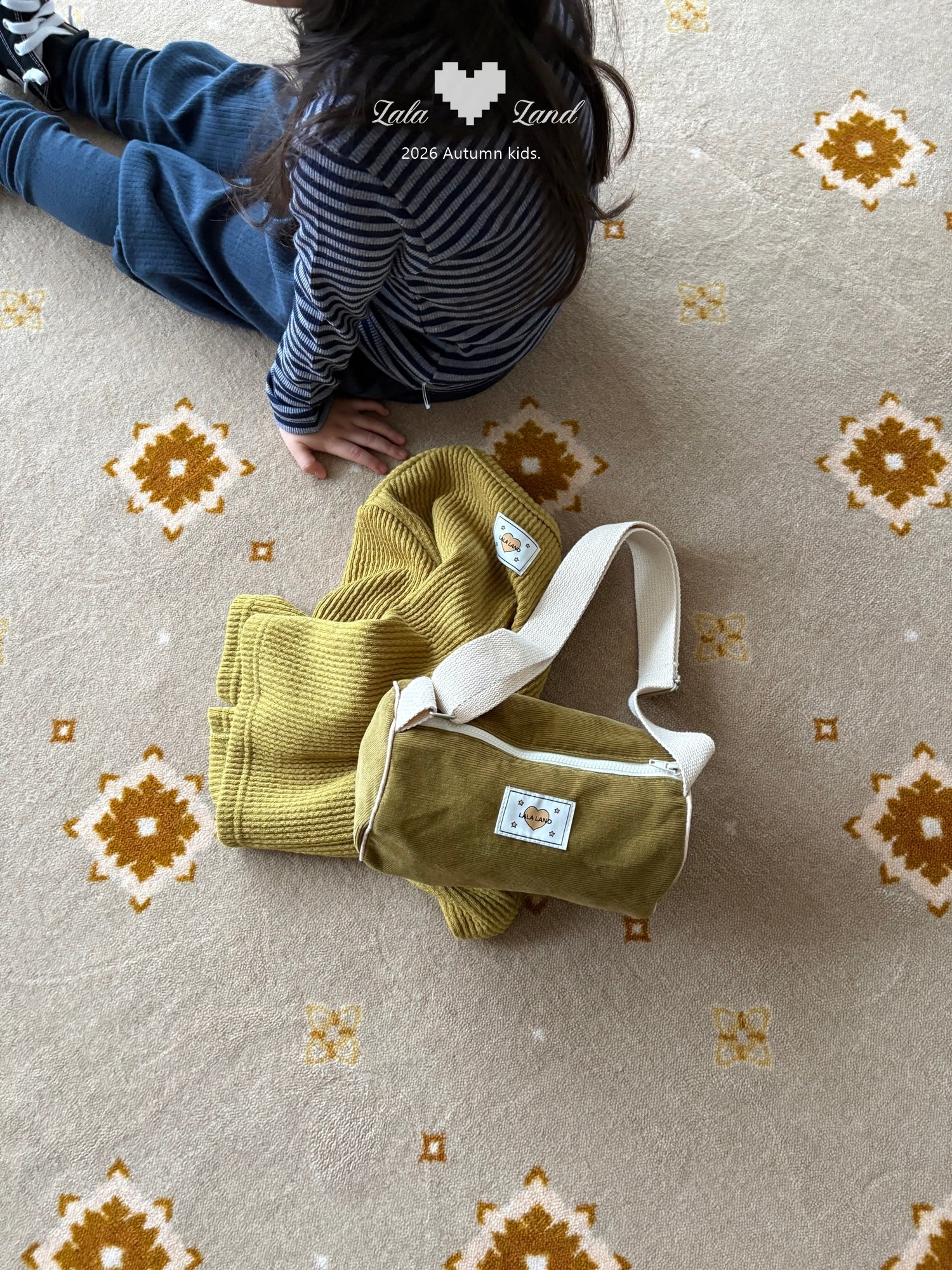 ［Lala land］One tone corduroy cross bag