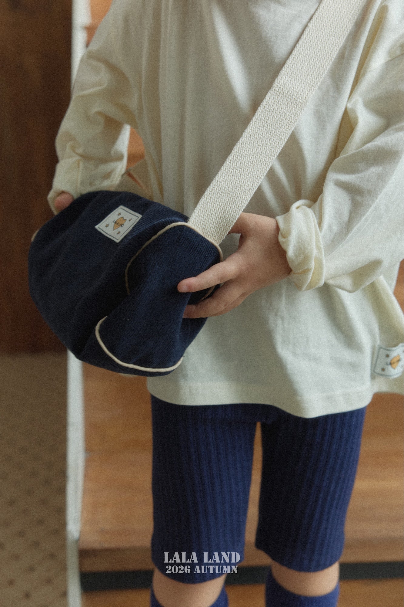 ［Lala land］One tone corduroy cross bag