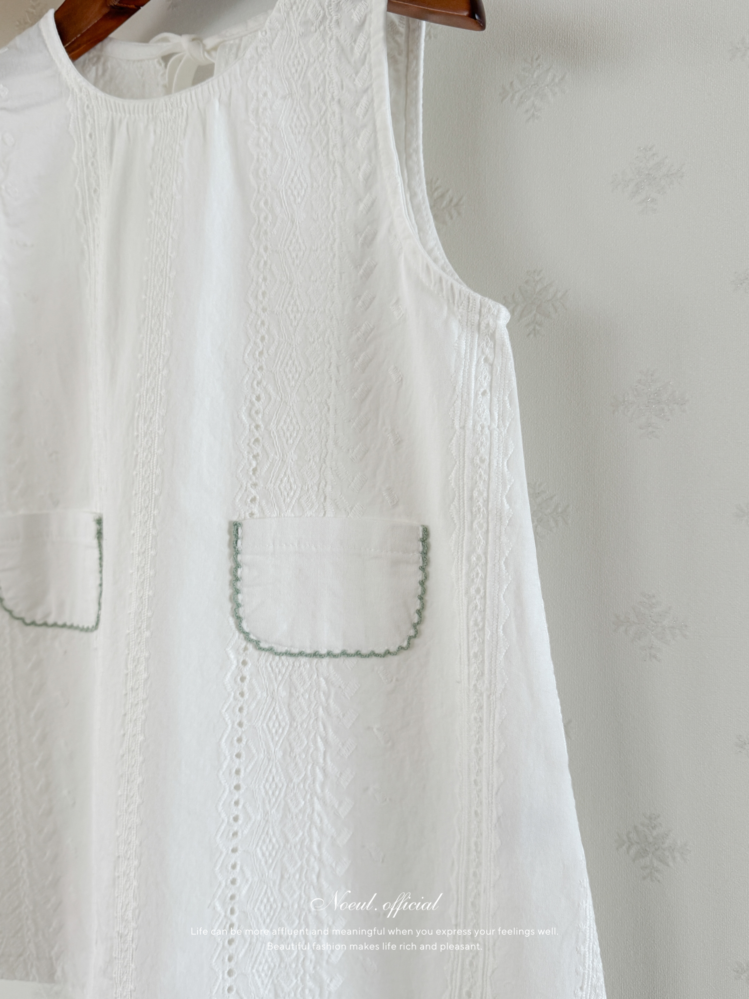 Lace pocket one-piece