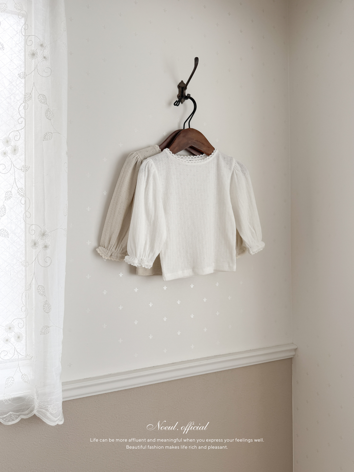 Eyelet lace puff tops