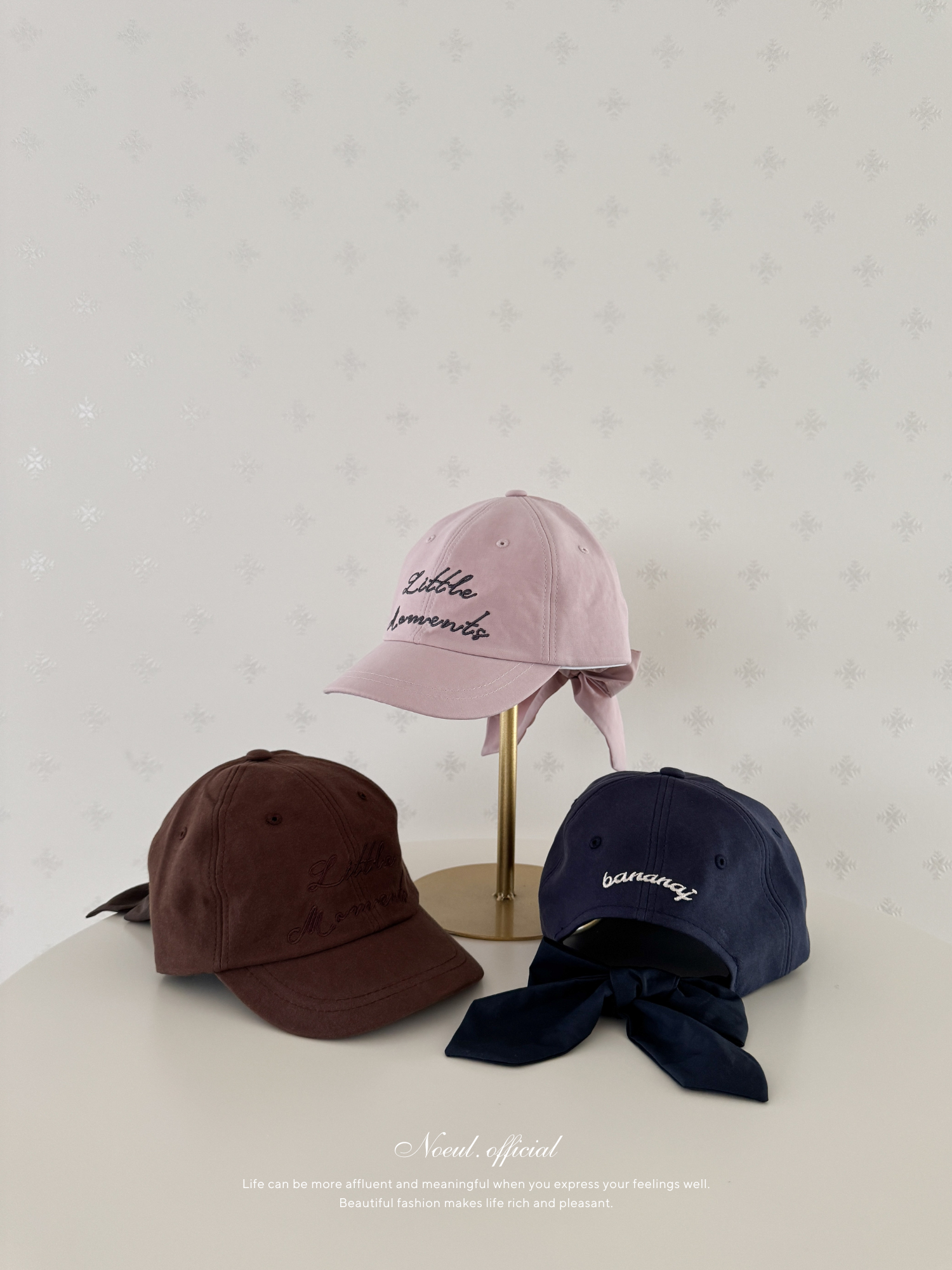 Little moment cap