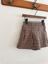 Small check skirt