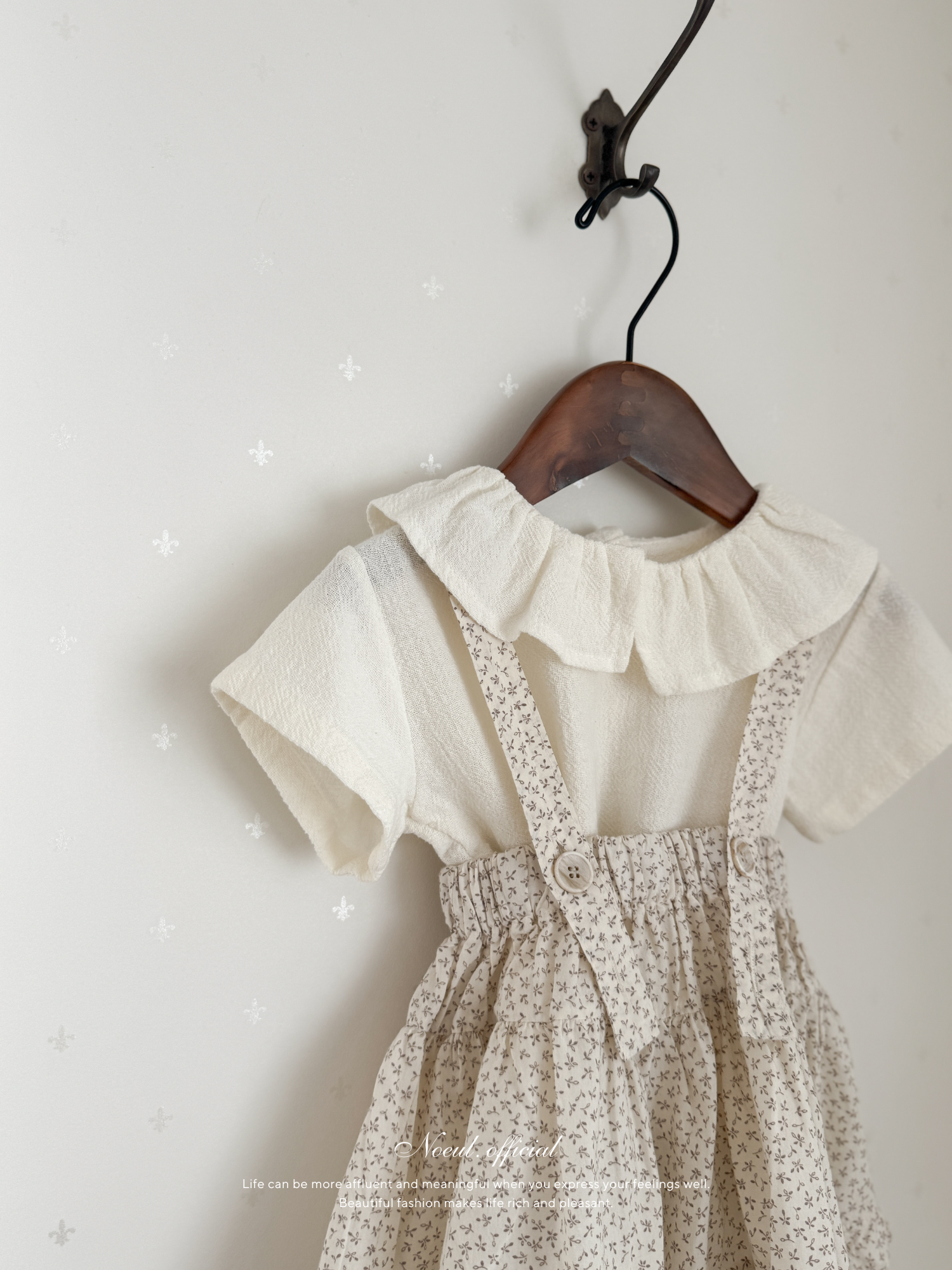 Charming suspender skirt