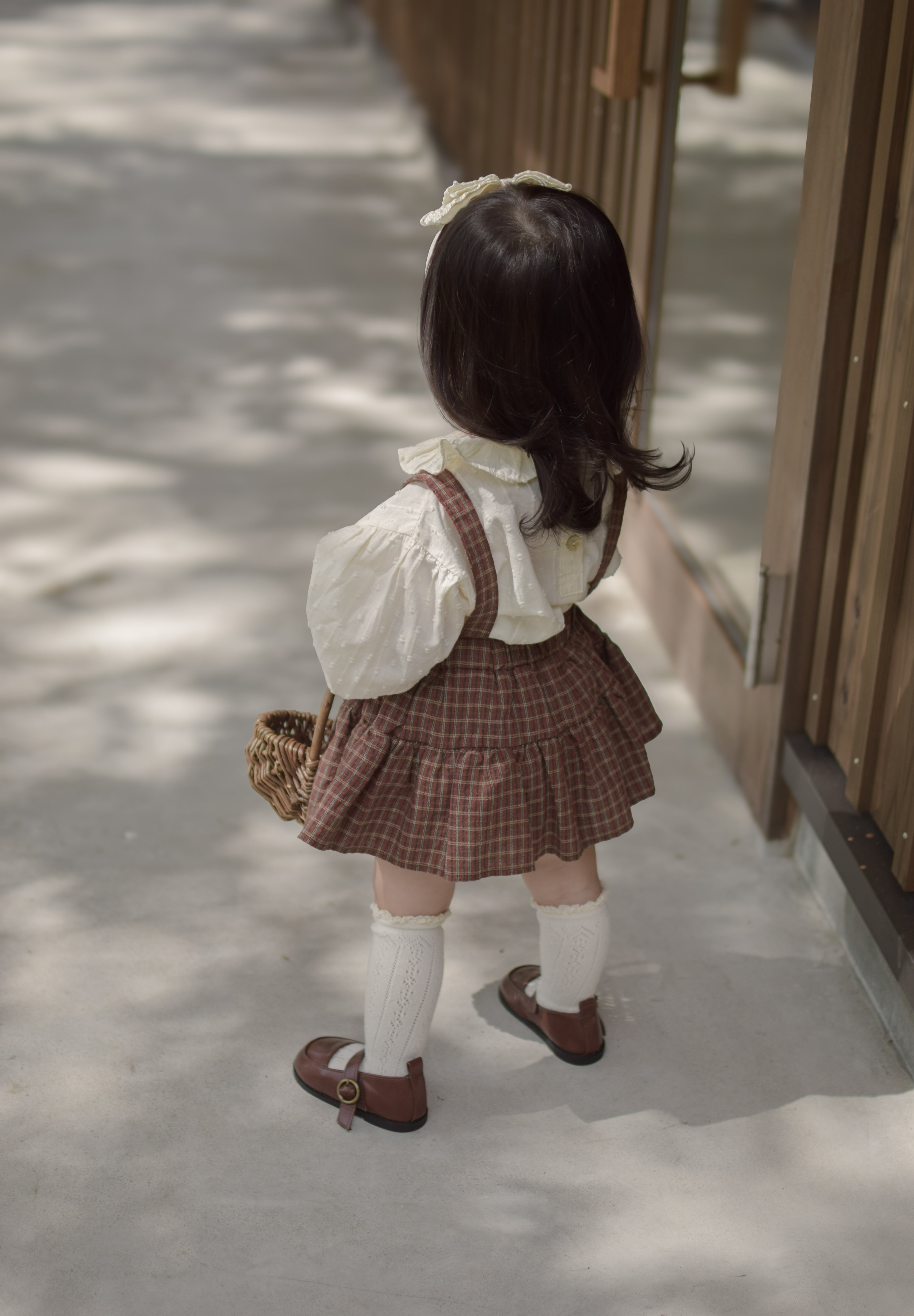 Snow ruffle blouse