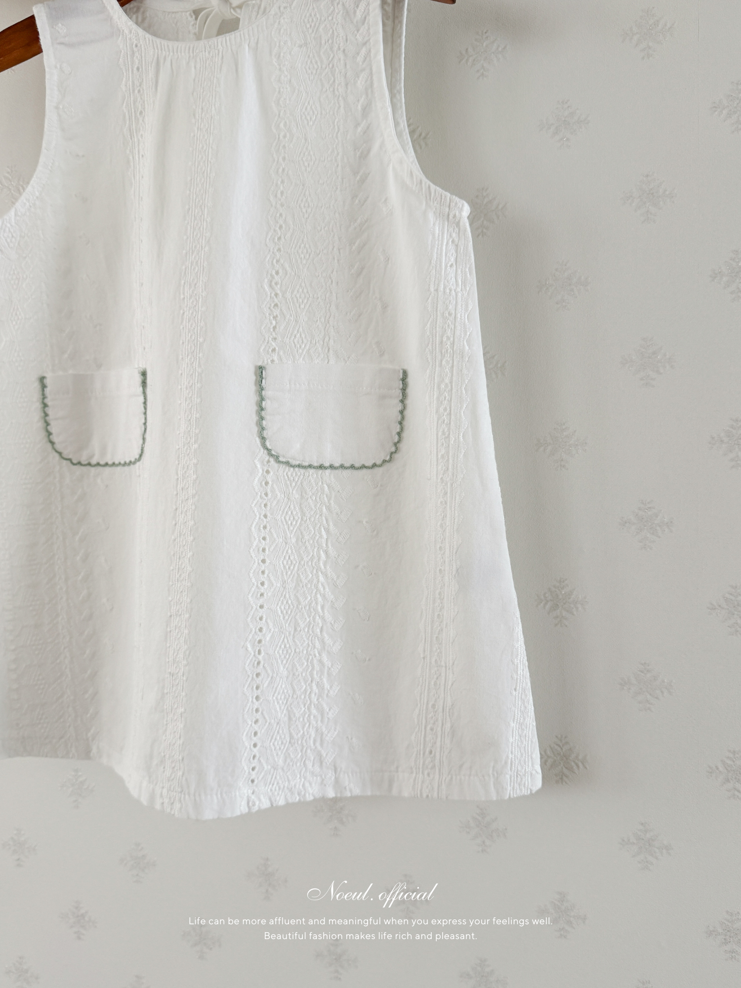 Lace pocket one-piece