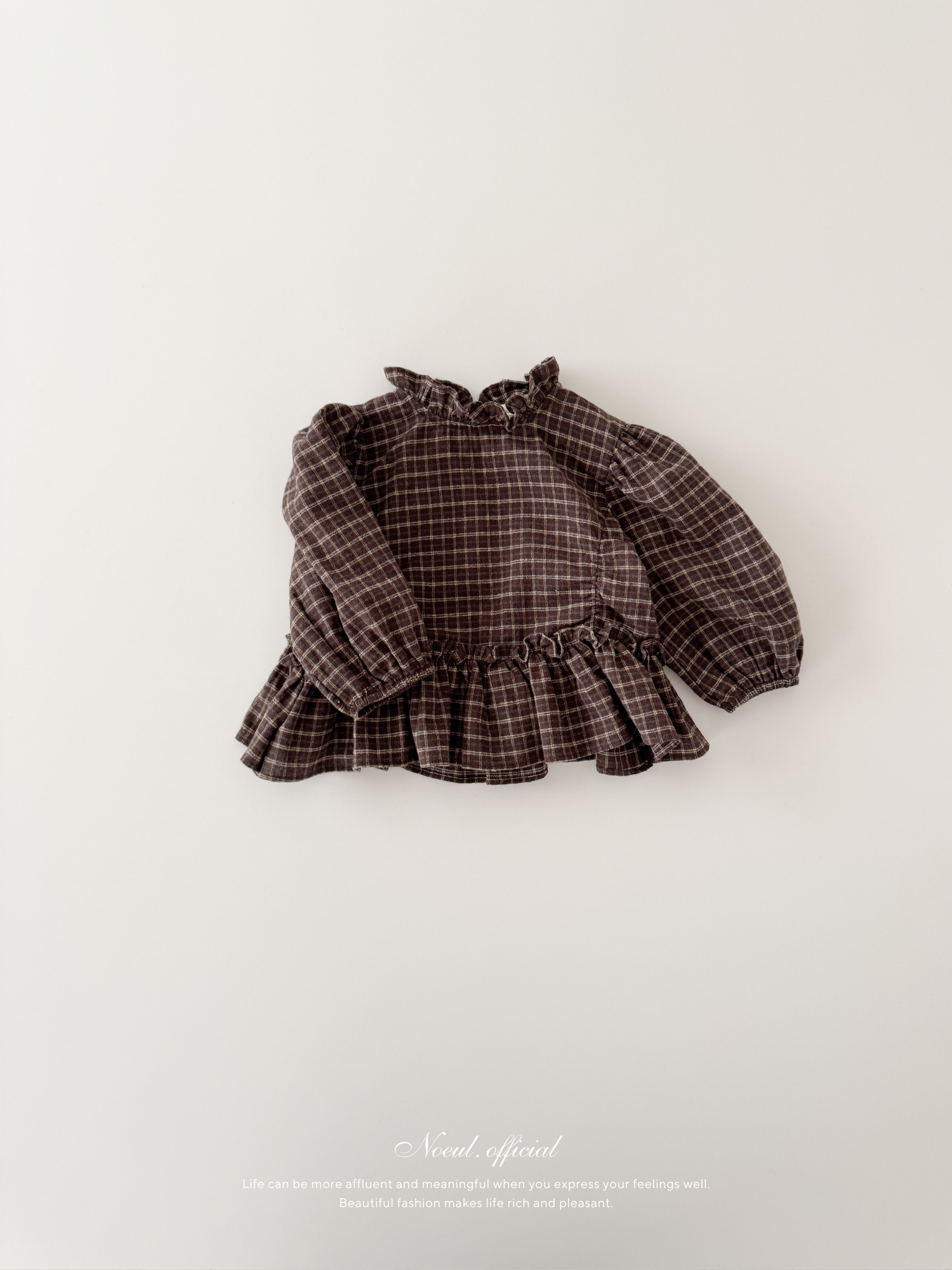 Ann check frill blouse