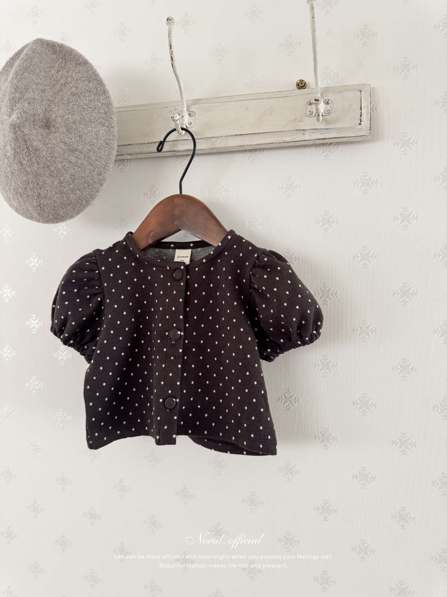 Dear dot cardigan