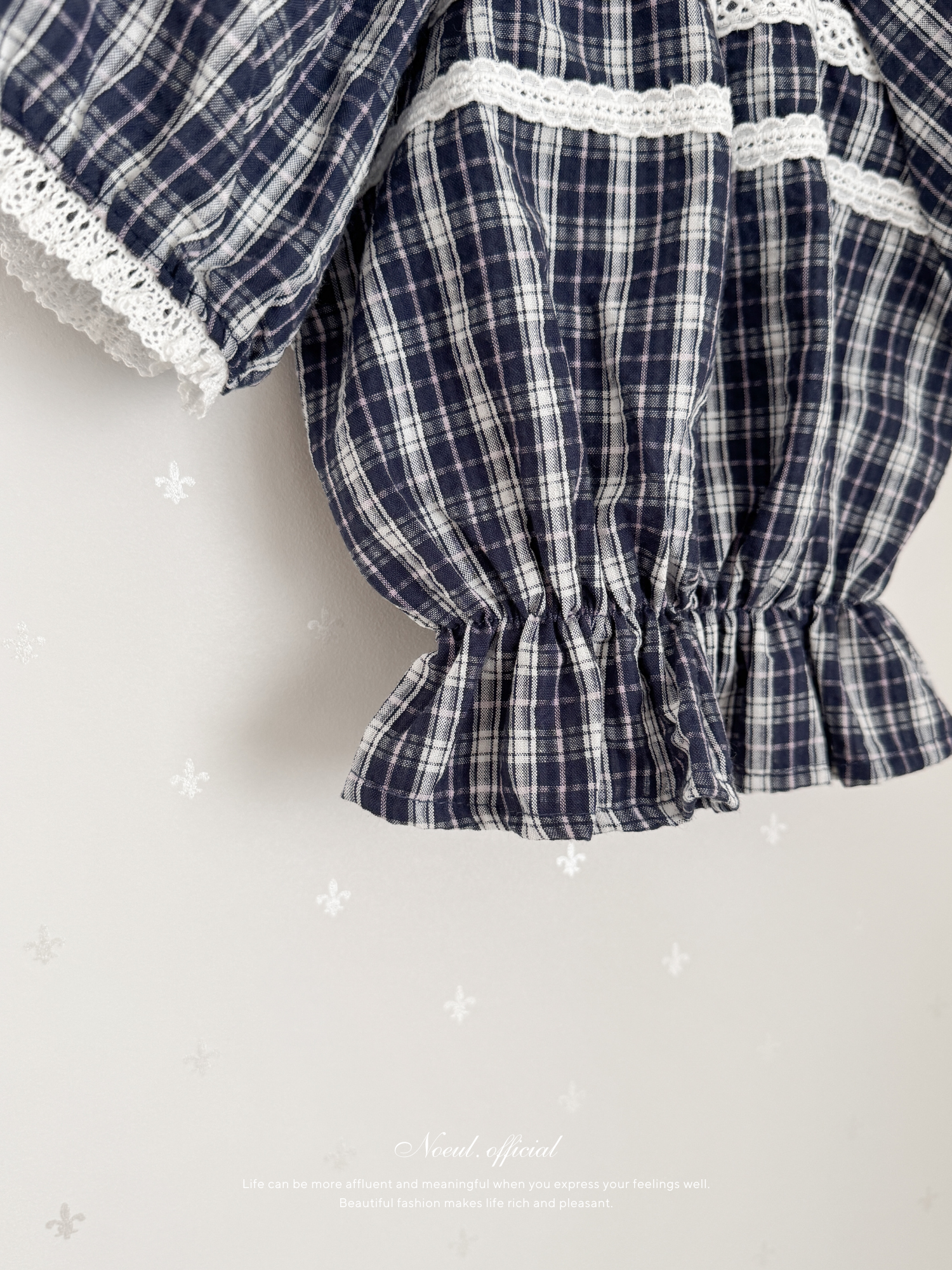 Vivi lace puff blouse