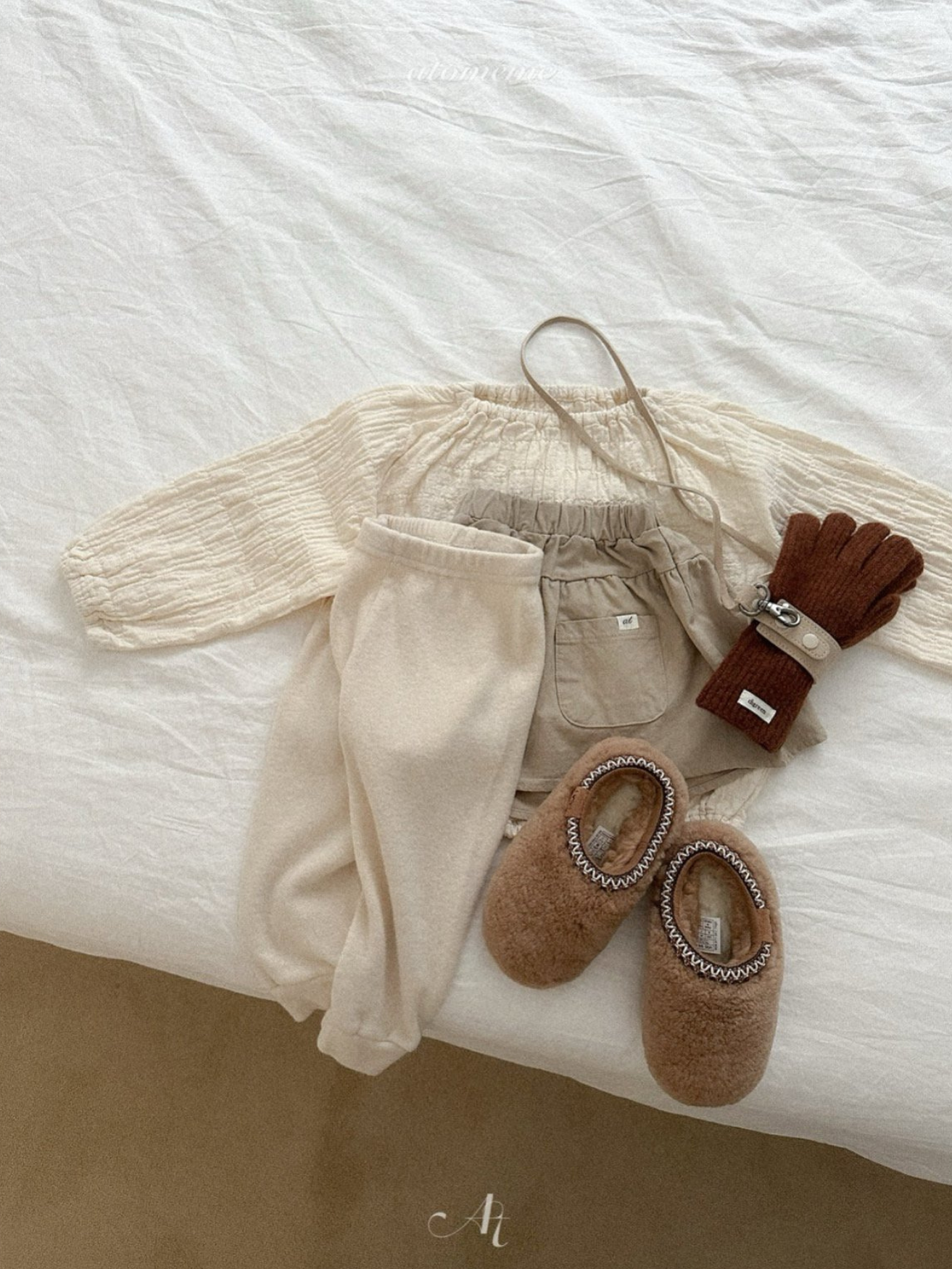 [atomeme] Volume Blouse