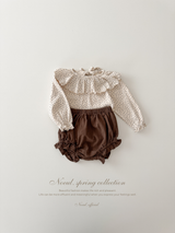 Dia flower frill collar tops