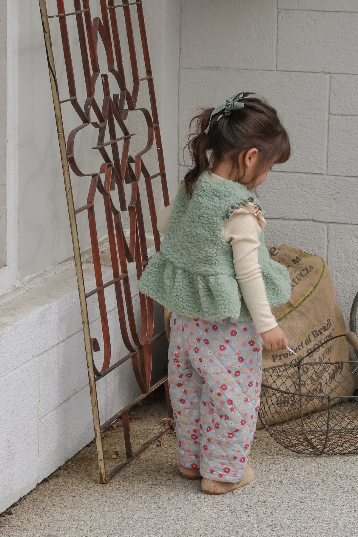 [FLO] Boa frill vest