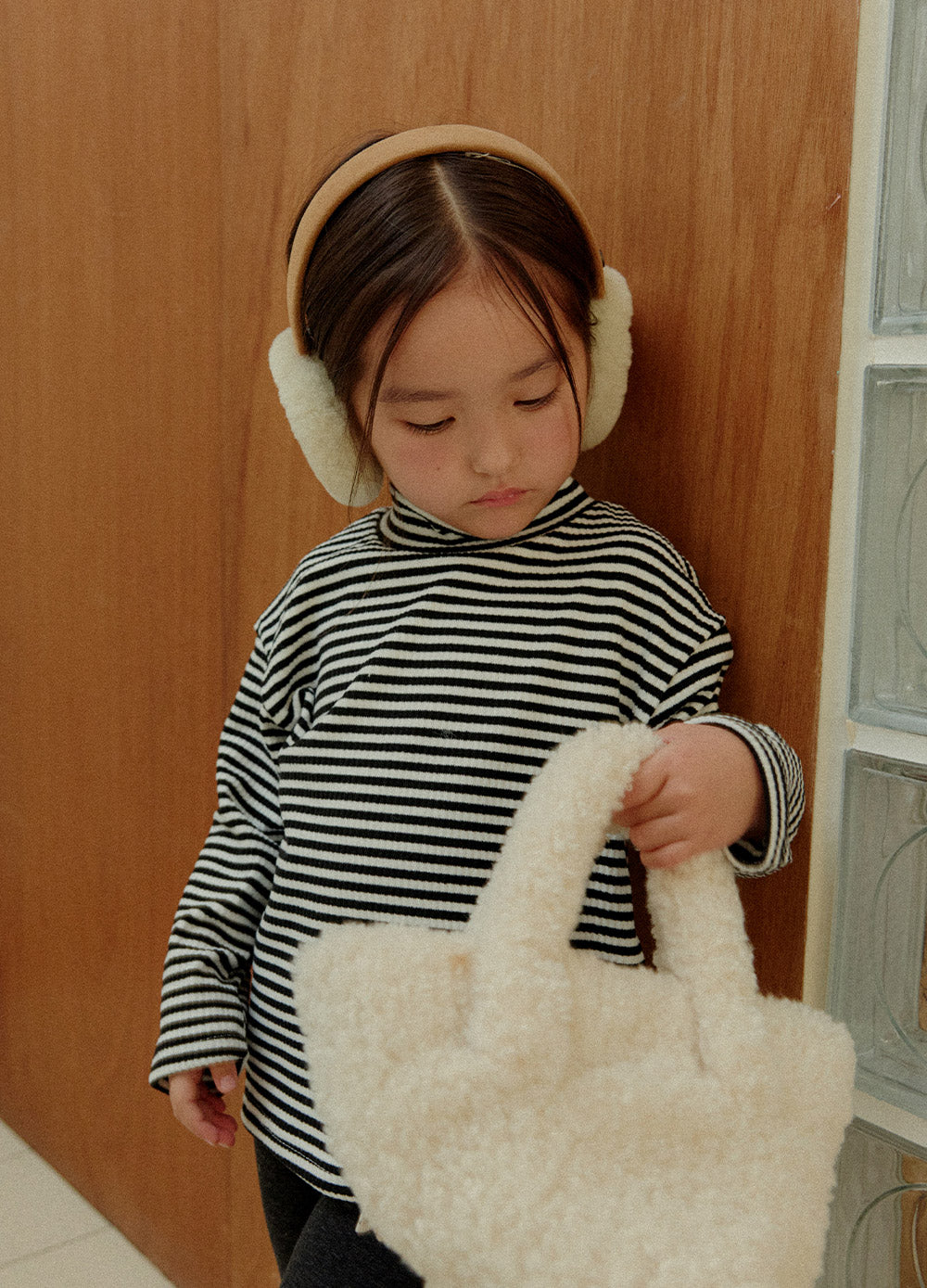 [whitesketchbook] Stripe bottleneck tee