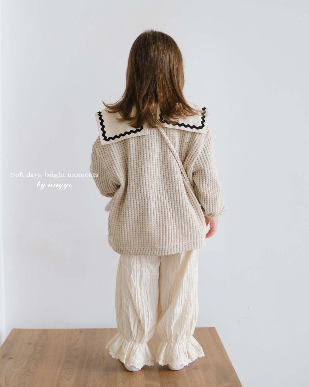 ［anggo］Nutella collar blouse