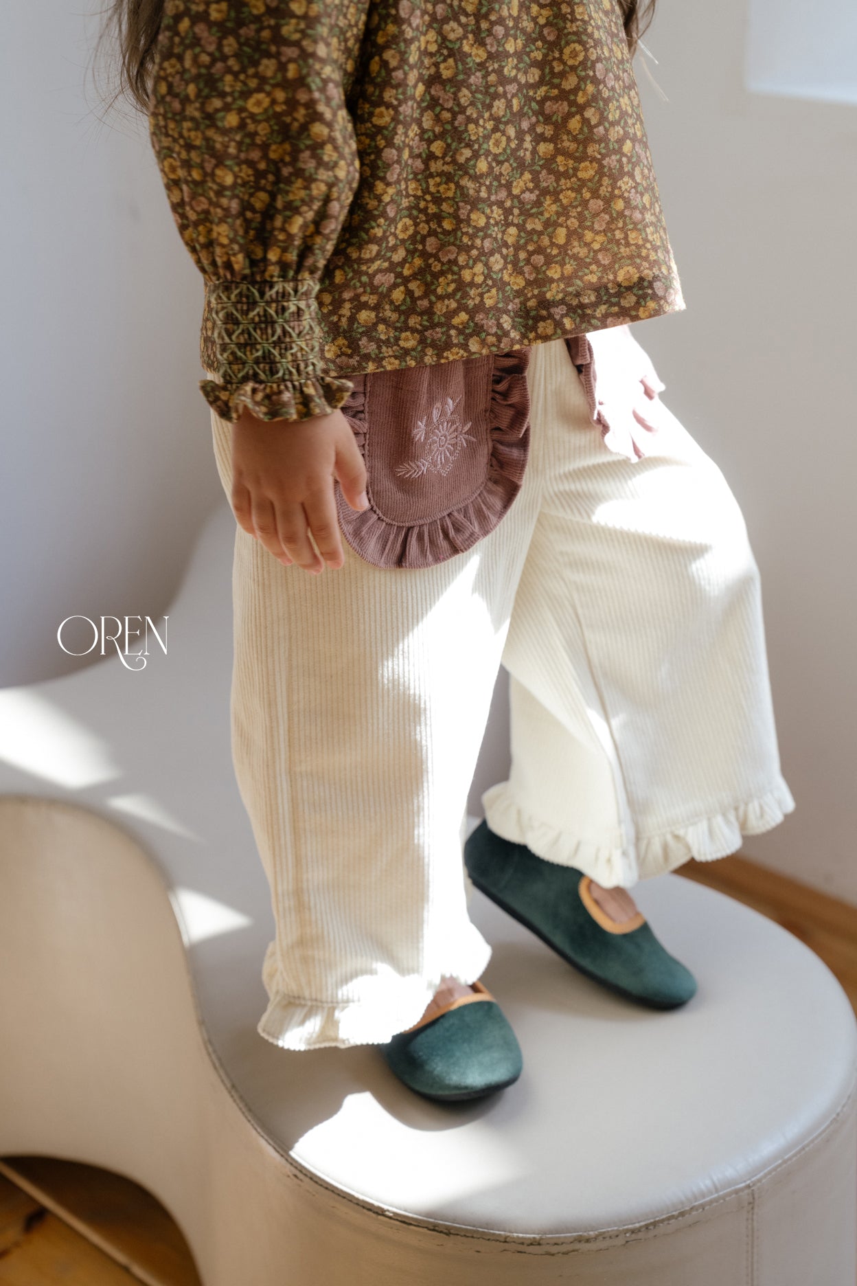 [OREN] Naomi frill corduroy pants
