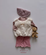［Aosta］Furry ribbon vest