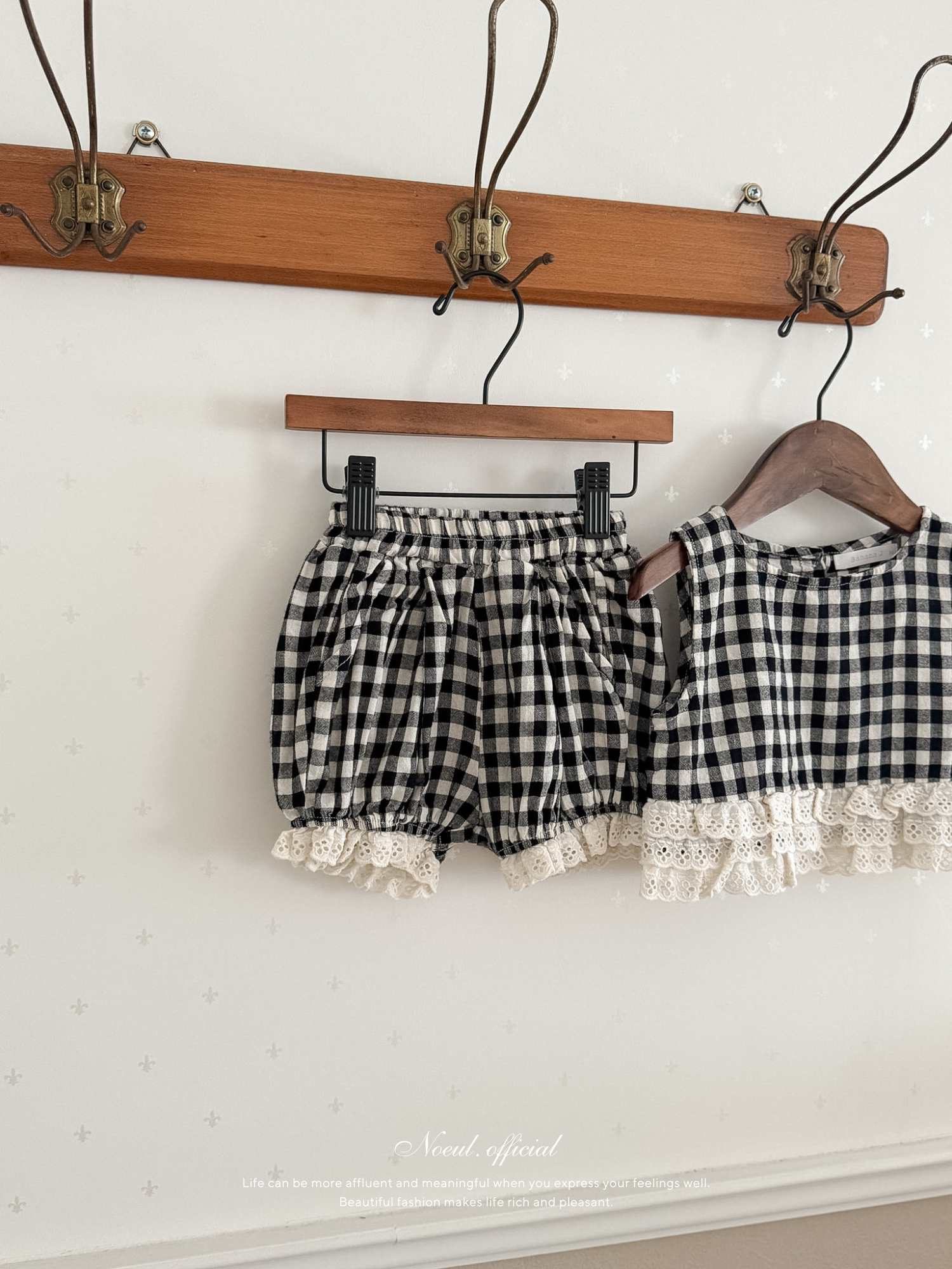 Check lace balloon pants