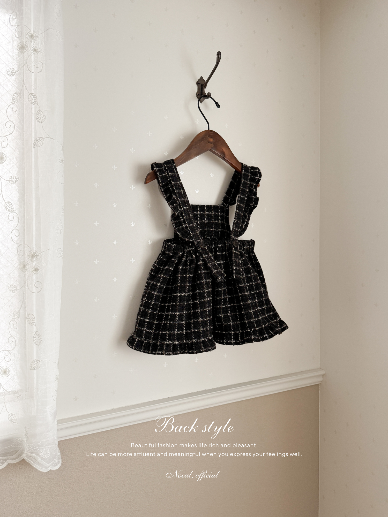 Boucle apron one-piece