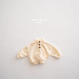 ［anggo］Cream button tops