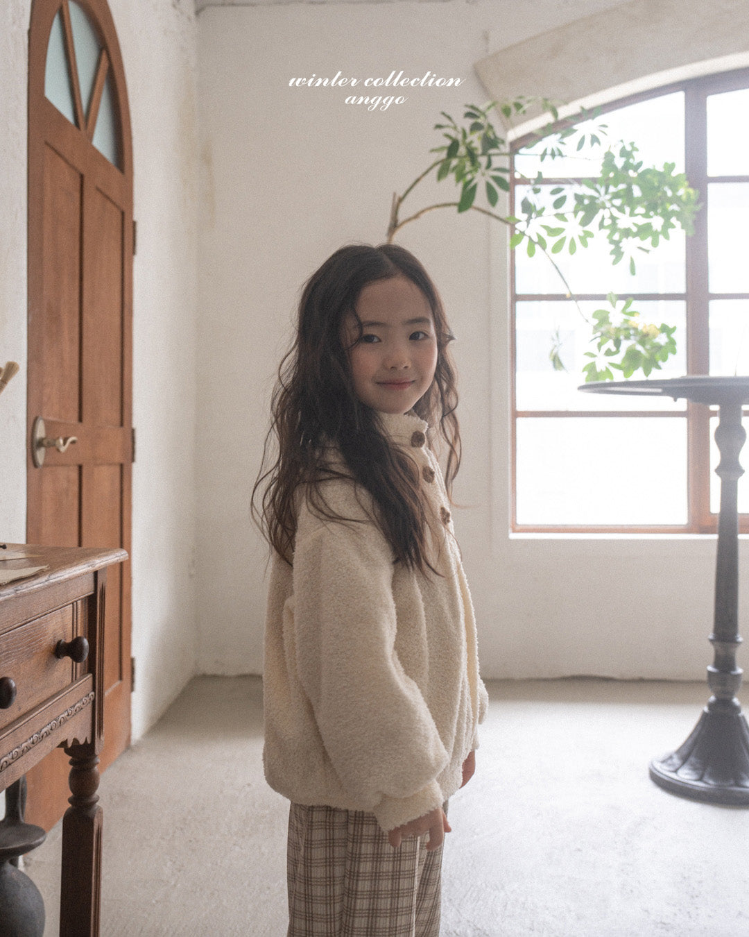 ［anggo］Cream button tops