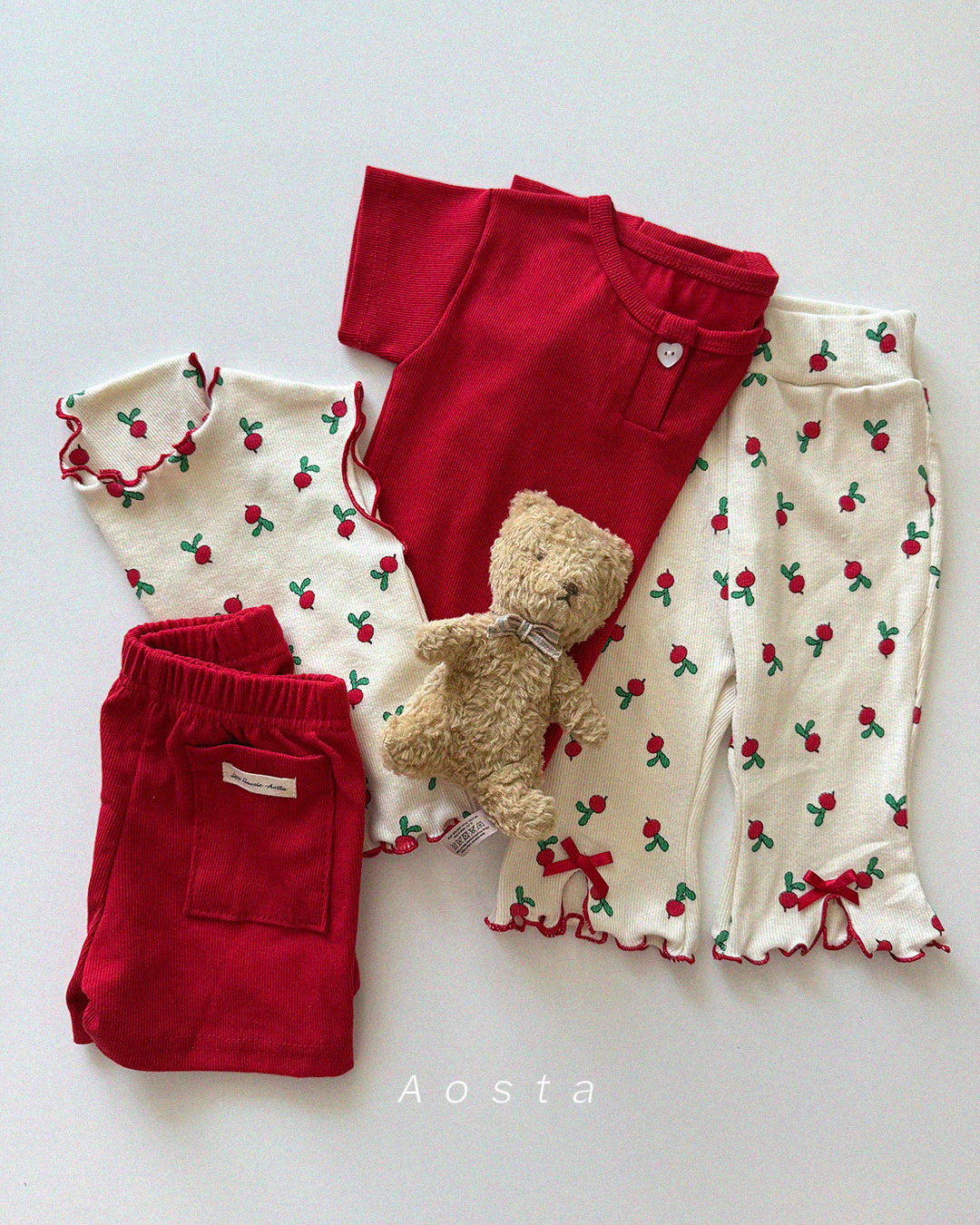 ［Aosta］Heart button tee