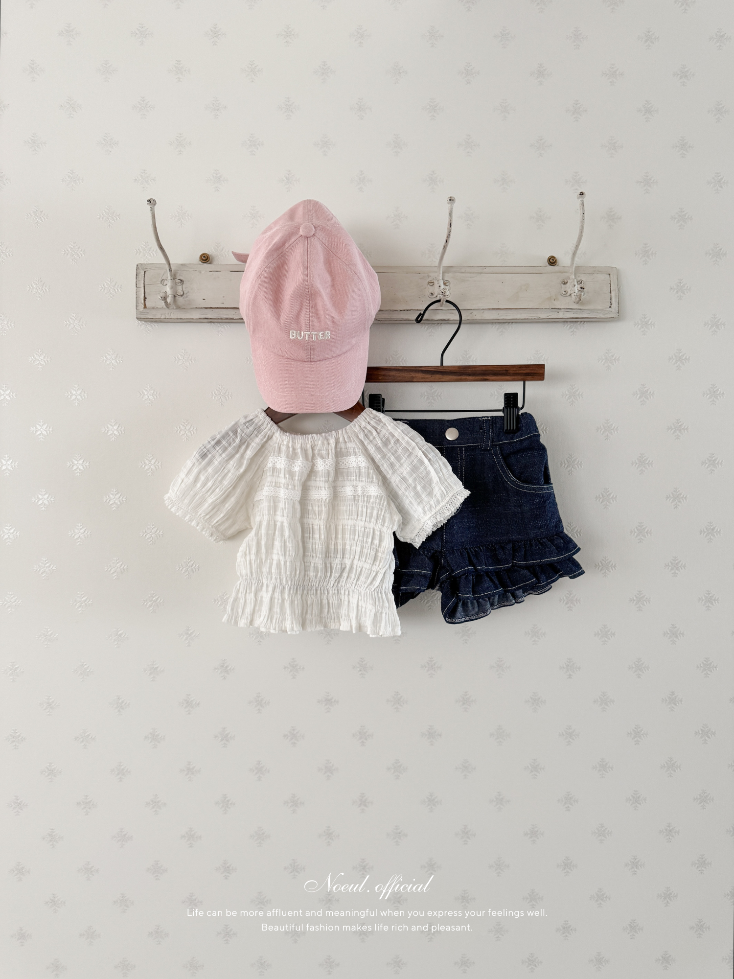 Vivi lace puff blouse