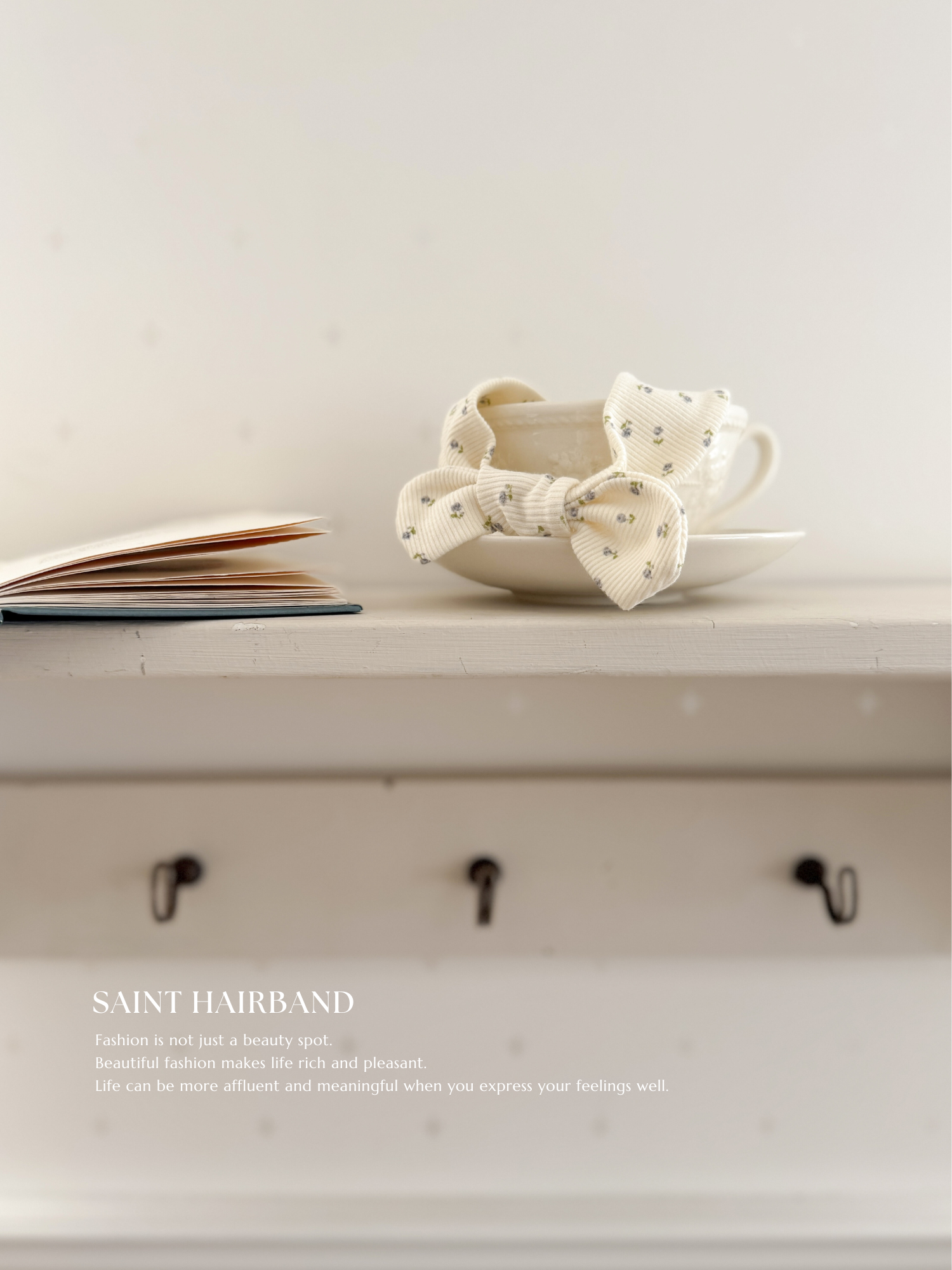 Saint hairband