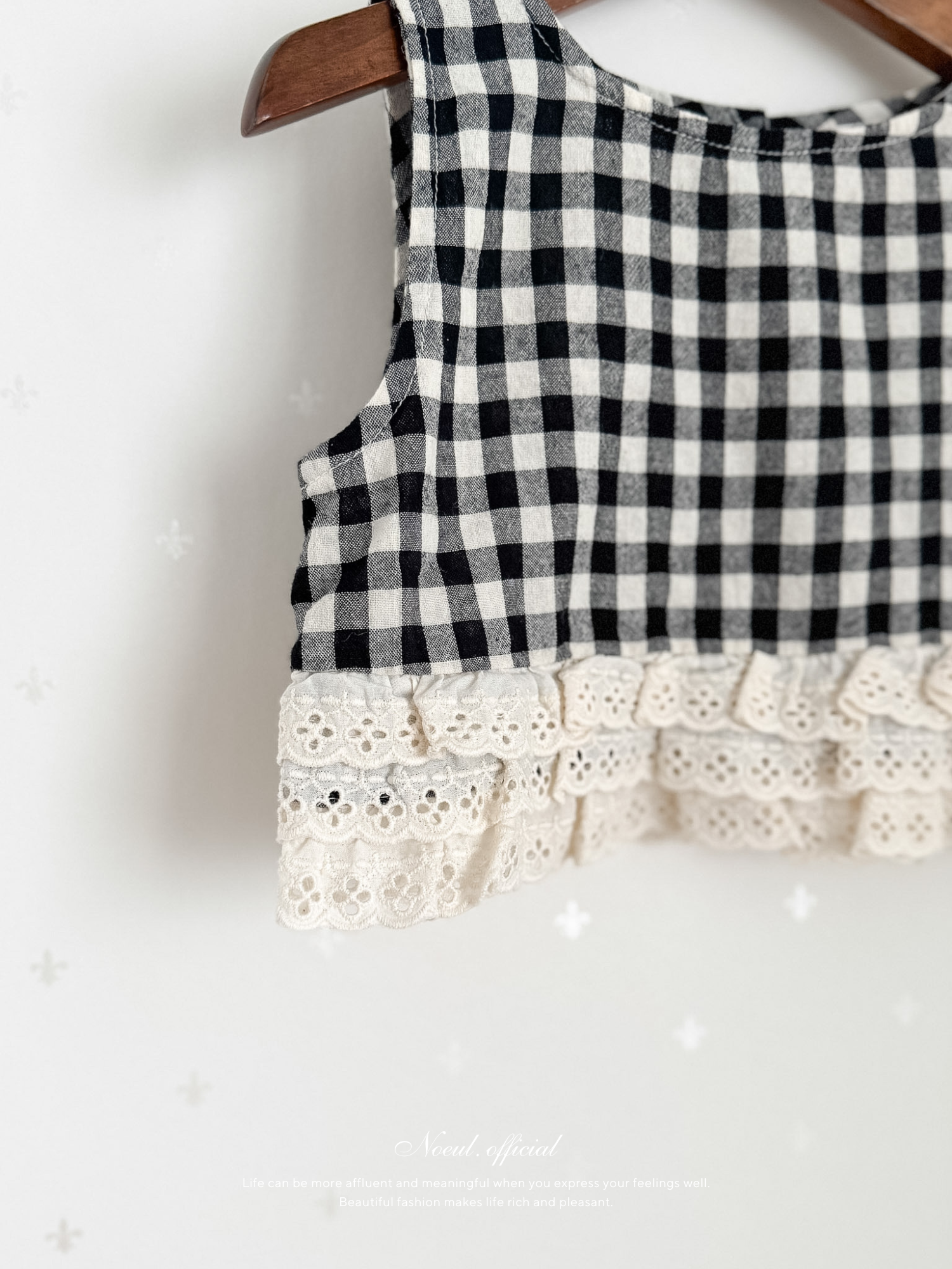 Check lace blouse