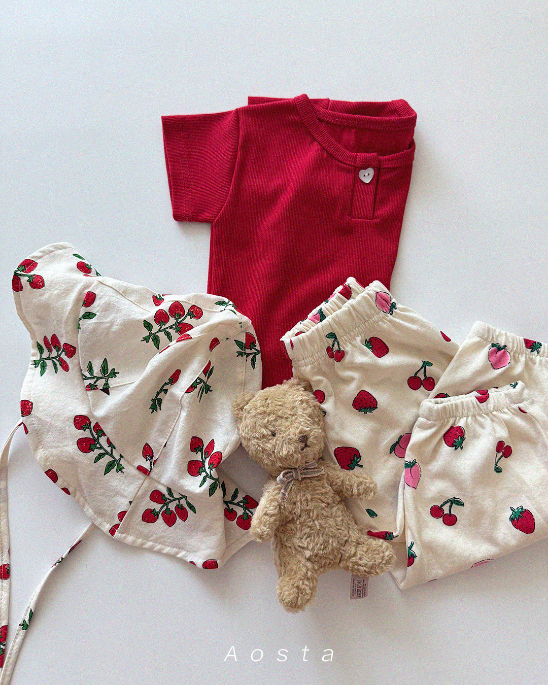 ［Aosta］Heart button tee