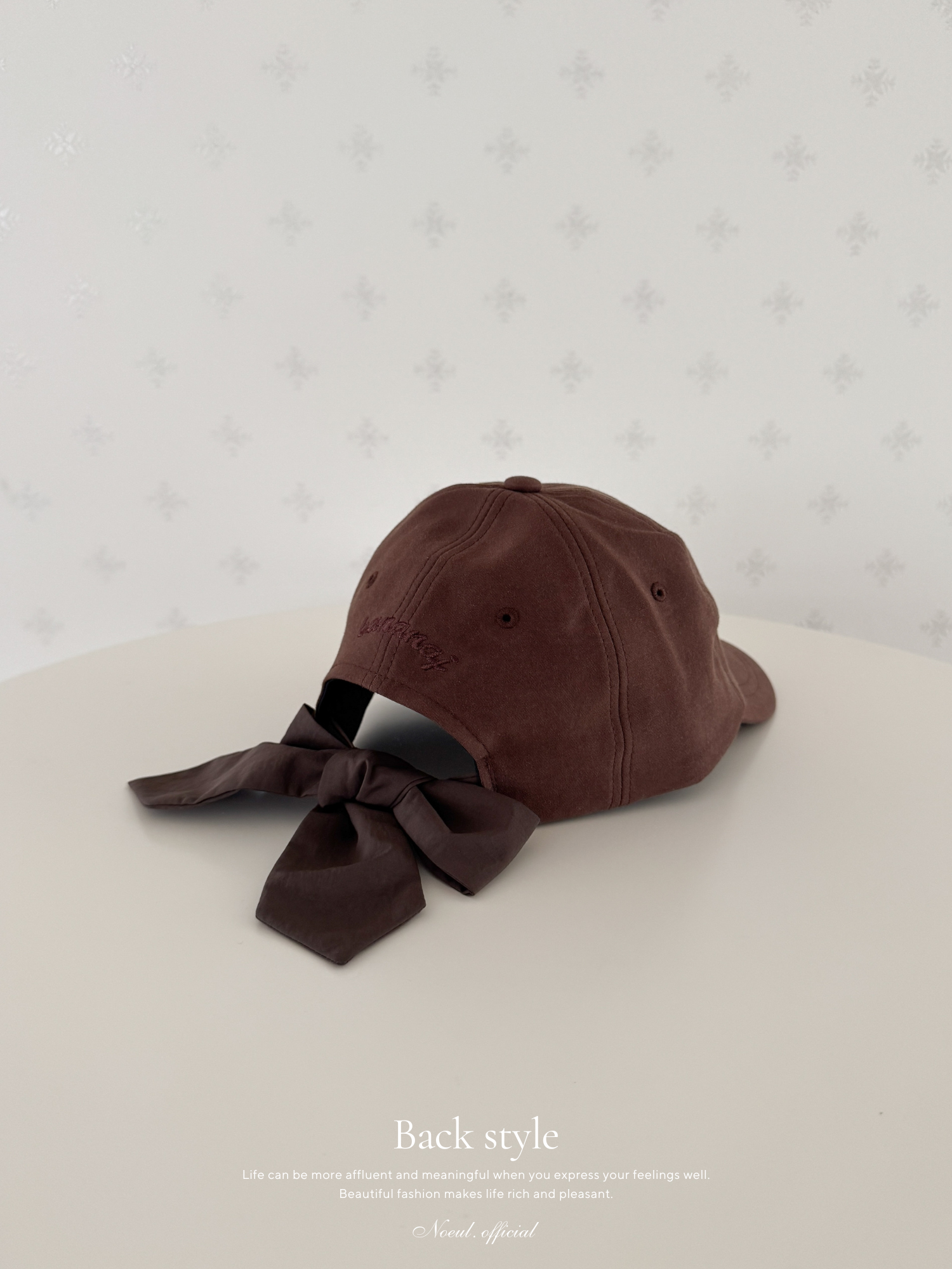 Little moment cap