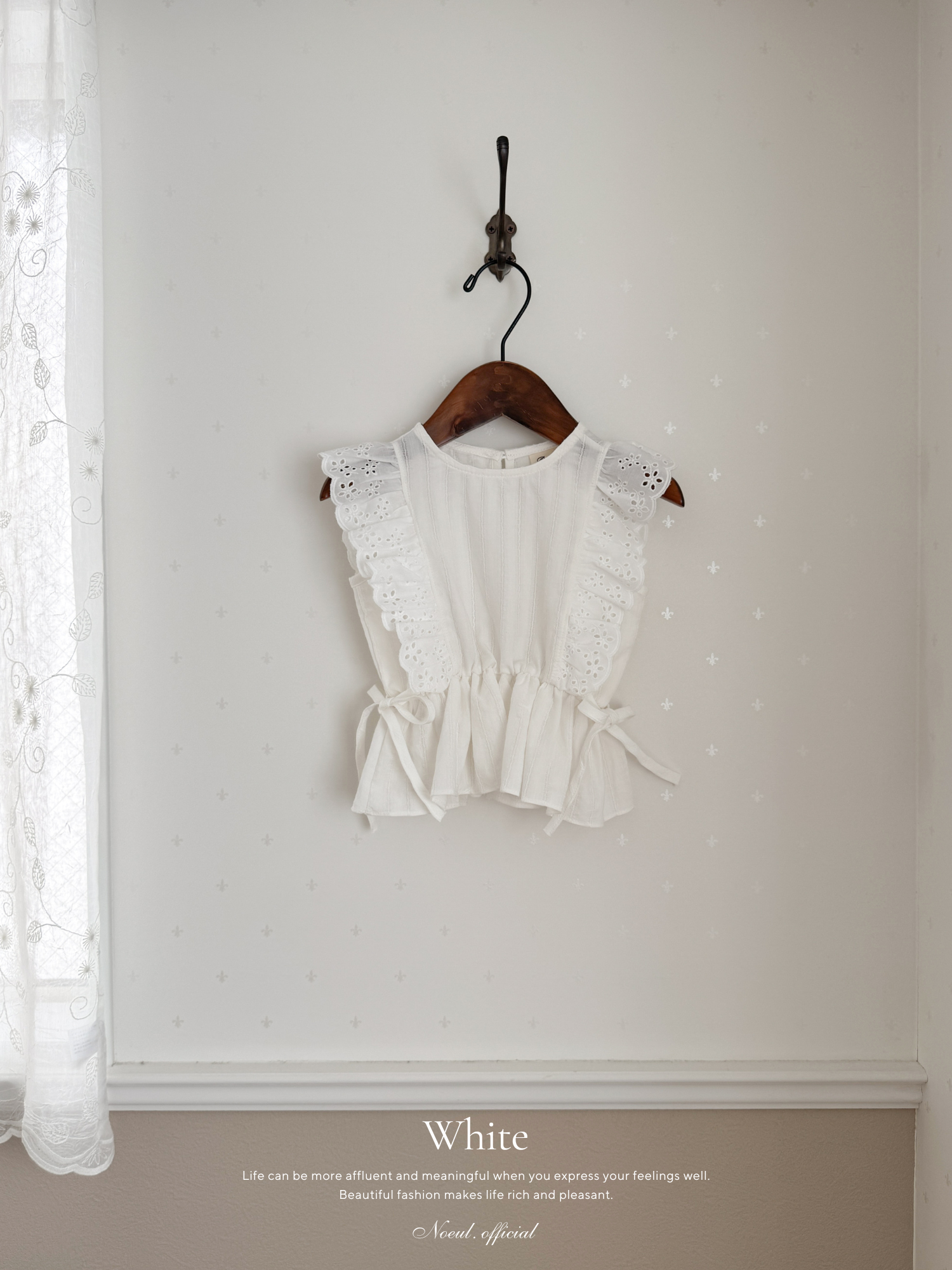 Shining wing blouse