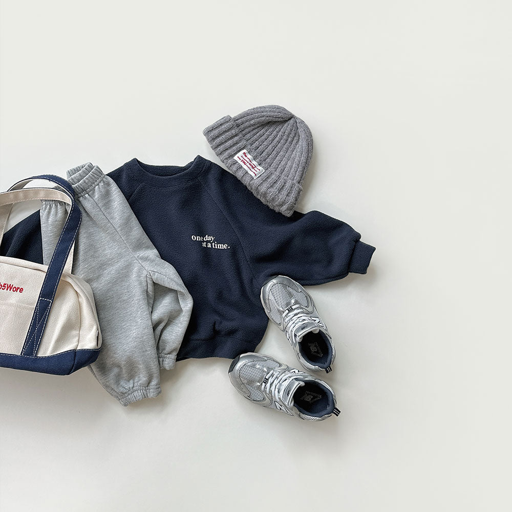 [whitesketchbook] Oneday fleece mtm
