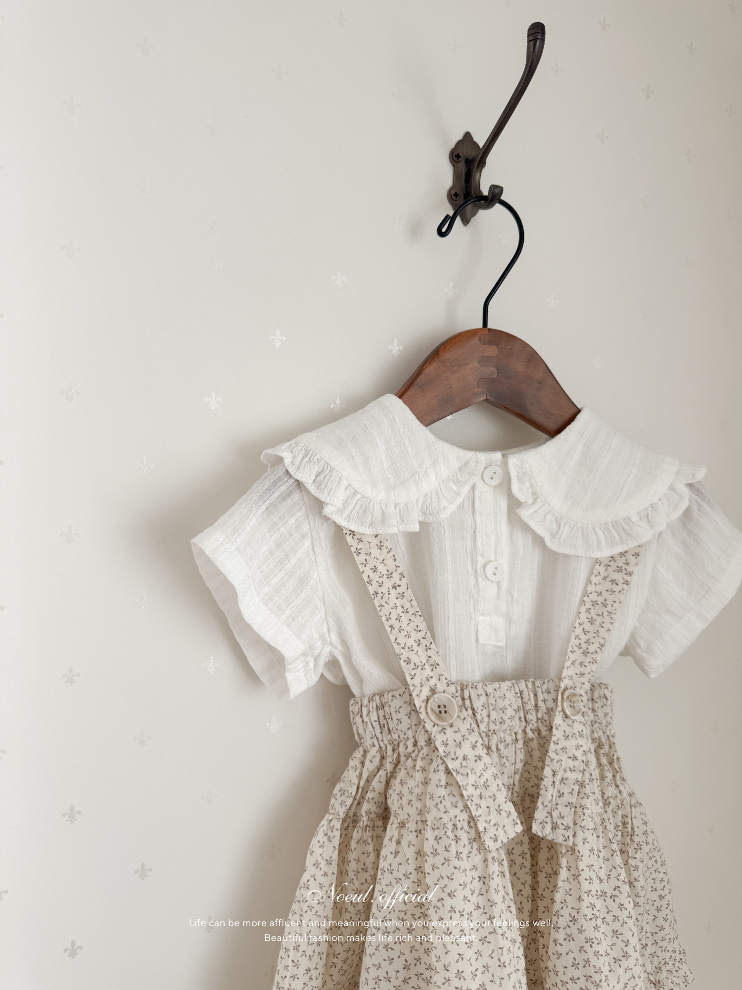 Charming suspender skirt