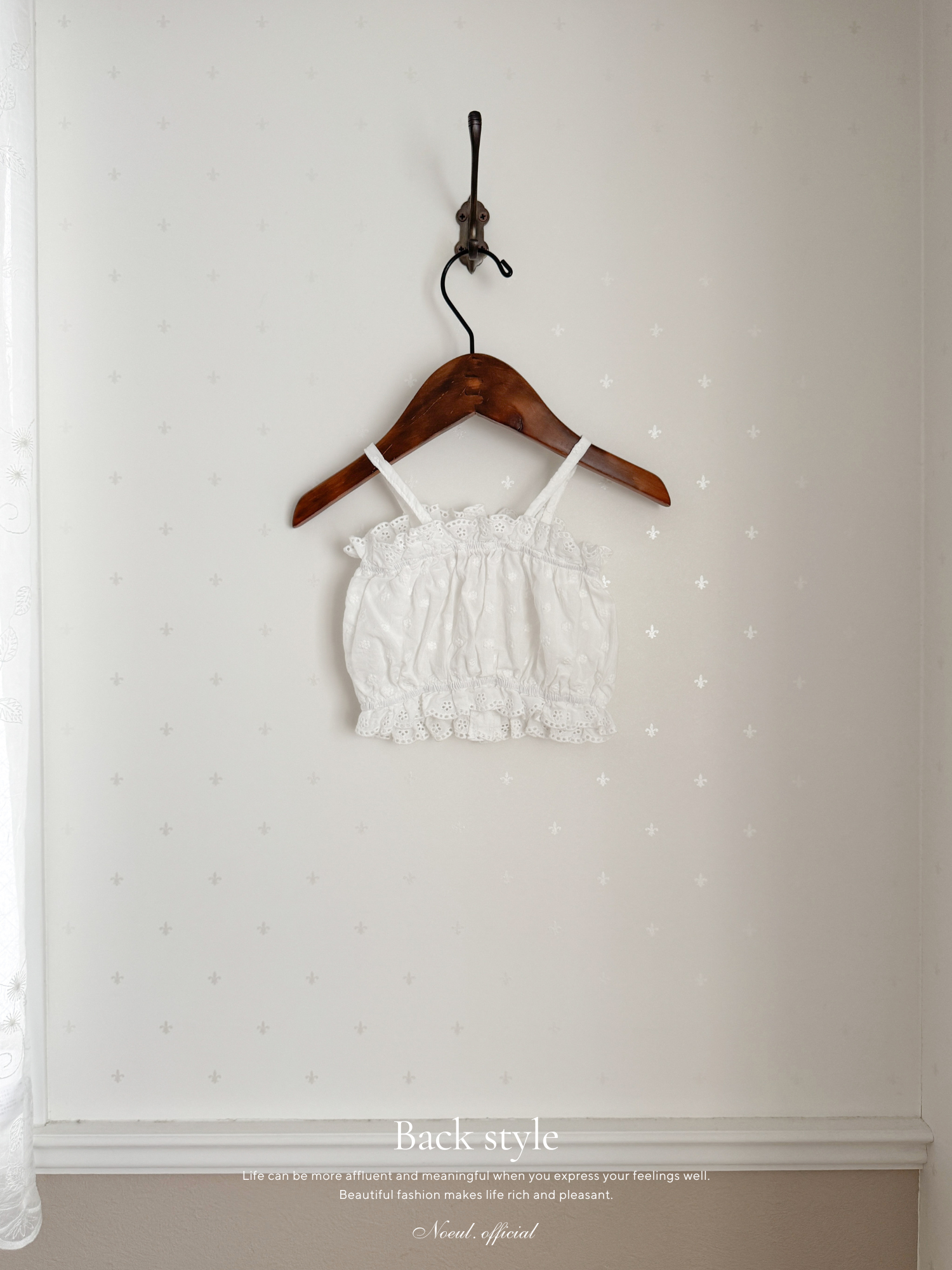 Buly lace top