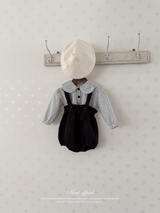 Check balloon blouse