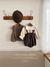 Naive check suspender bloomer