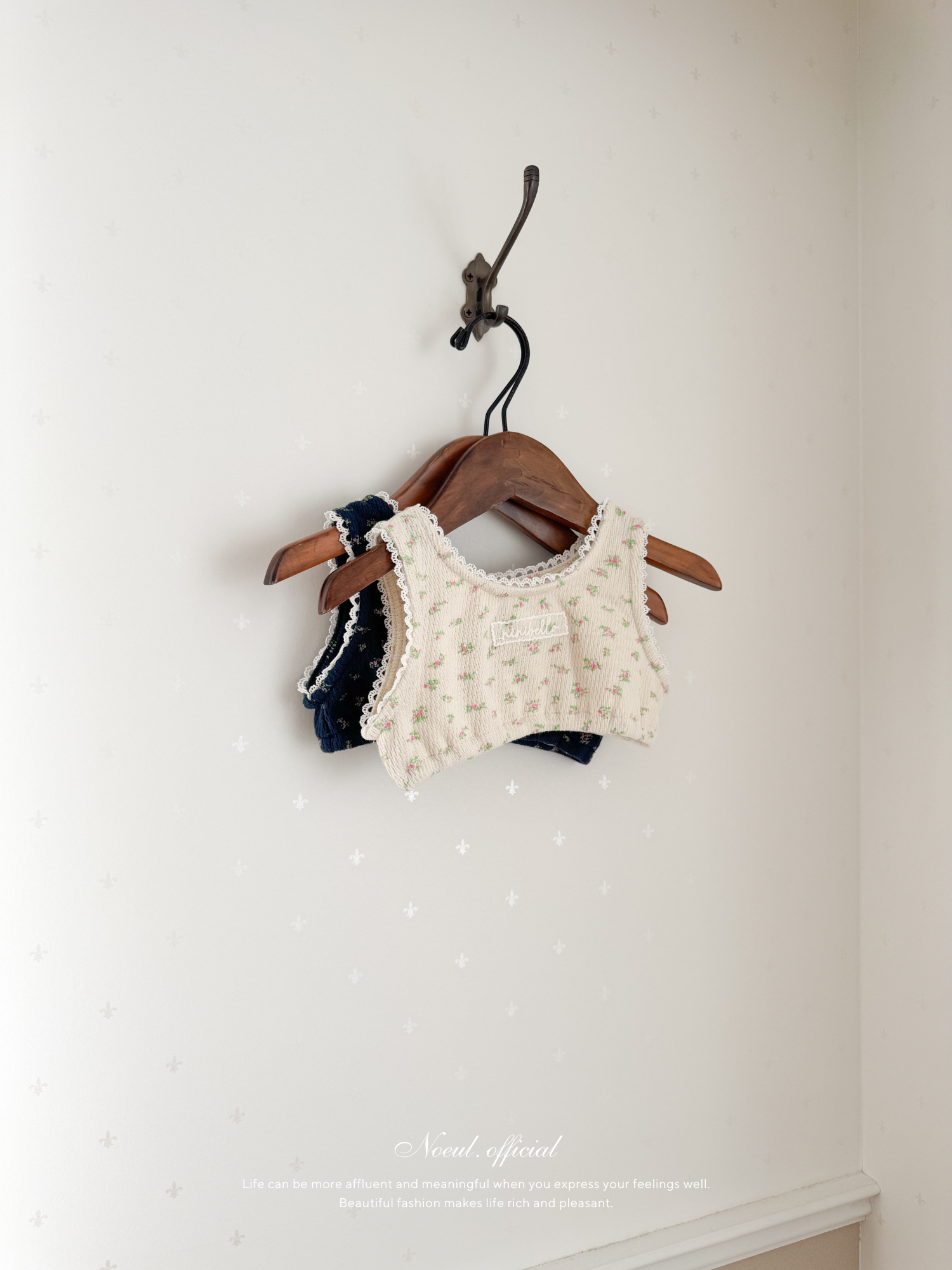 Roro lace bustier