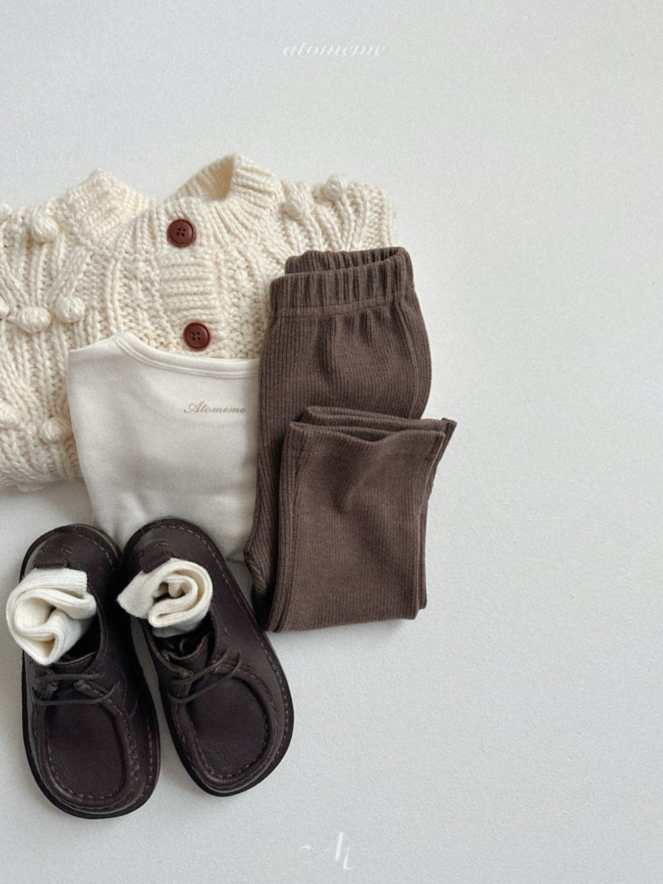 [atomeme] Pompom Cardigan