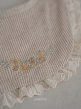 ［peekaboo］Very wing bib