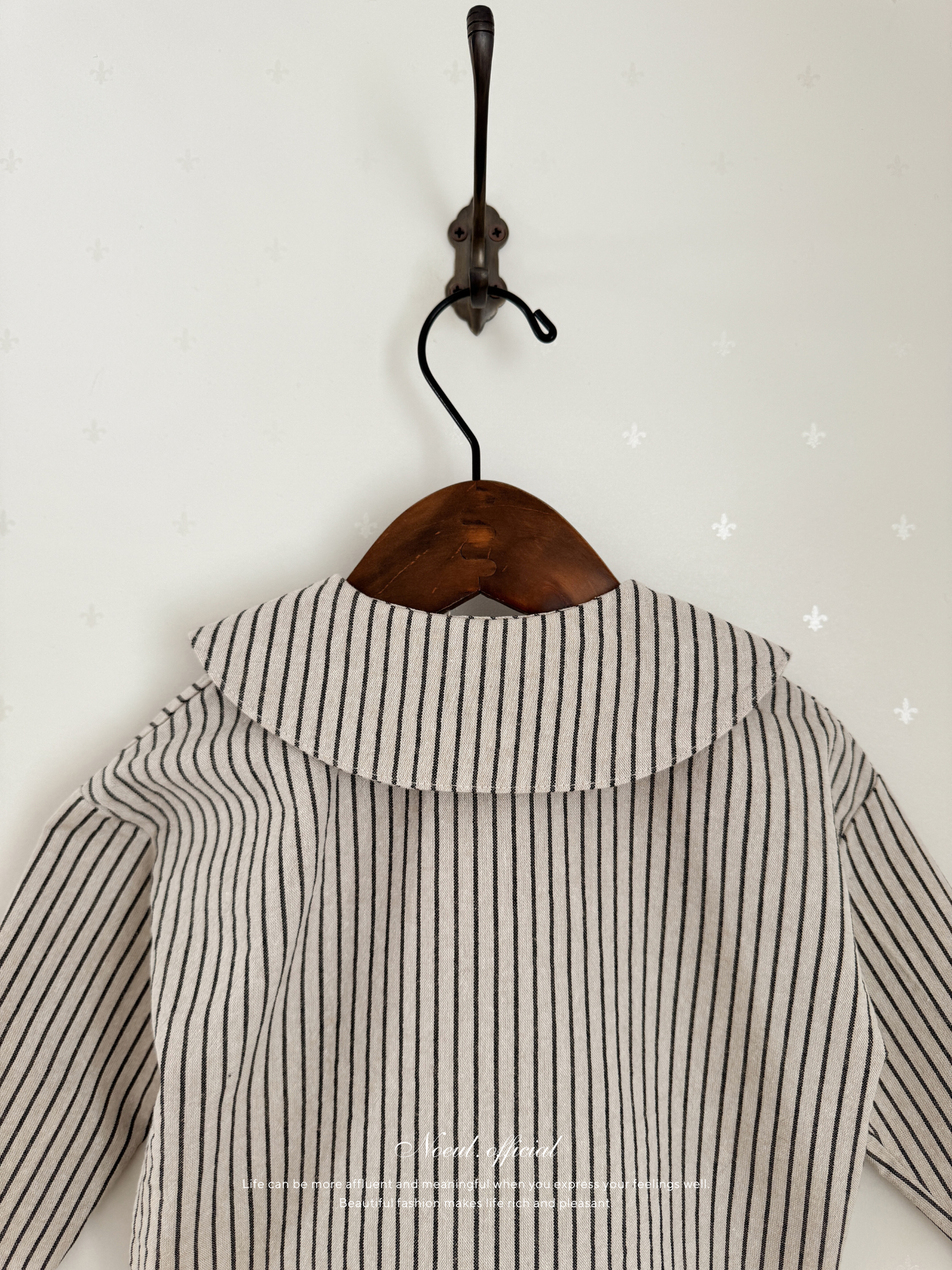 Stripe collar blouse (kids)