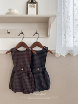 Kuku check suspender suit