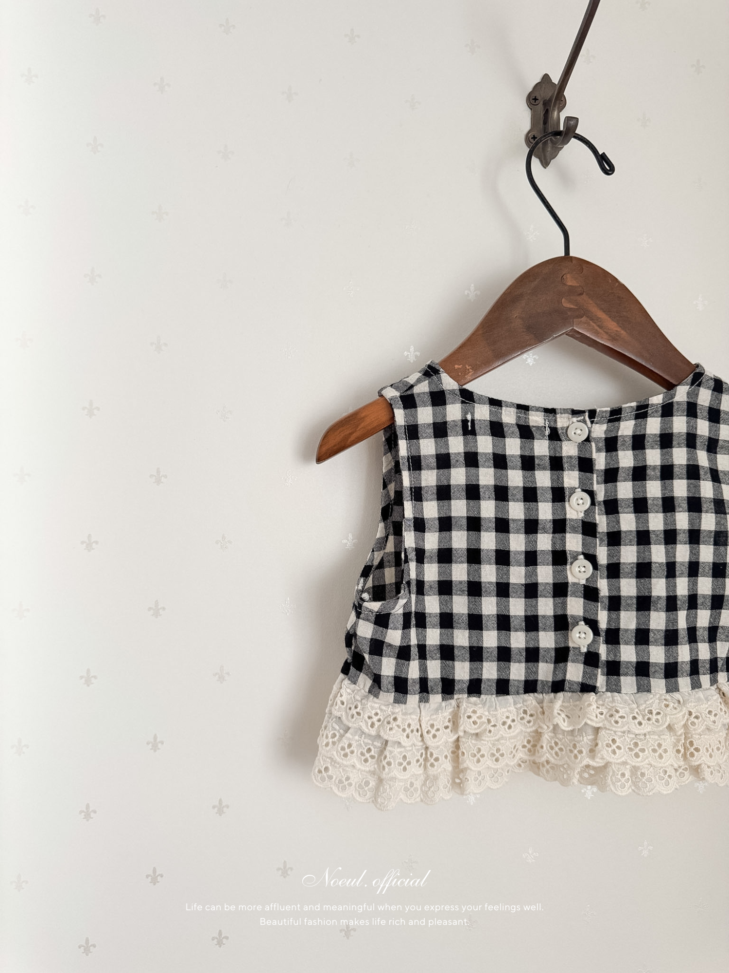 Check lace blouse